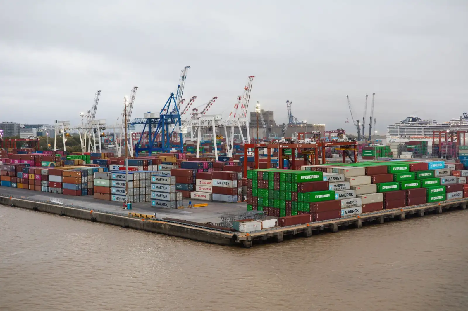 宁波进出口贸易企业如何优化五金工具供应链布局正文配图 2