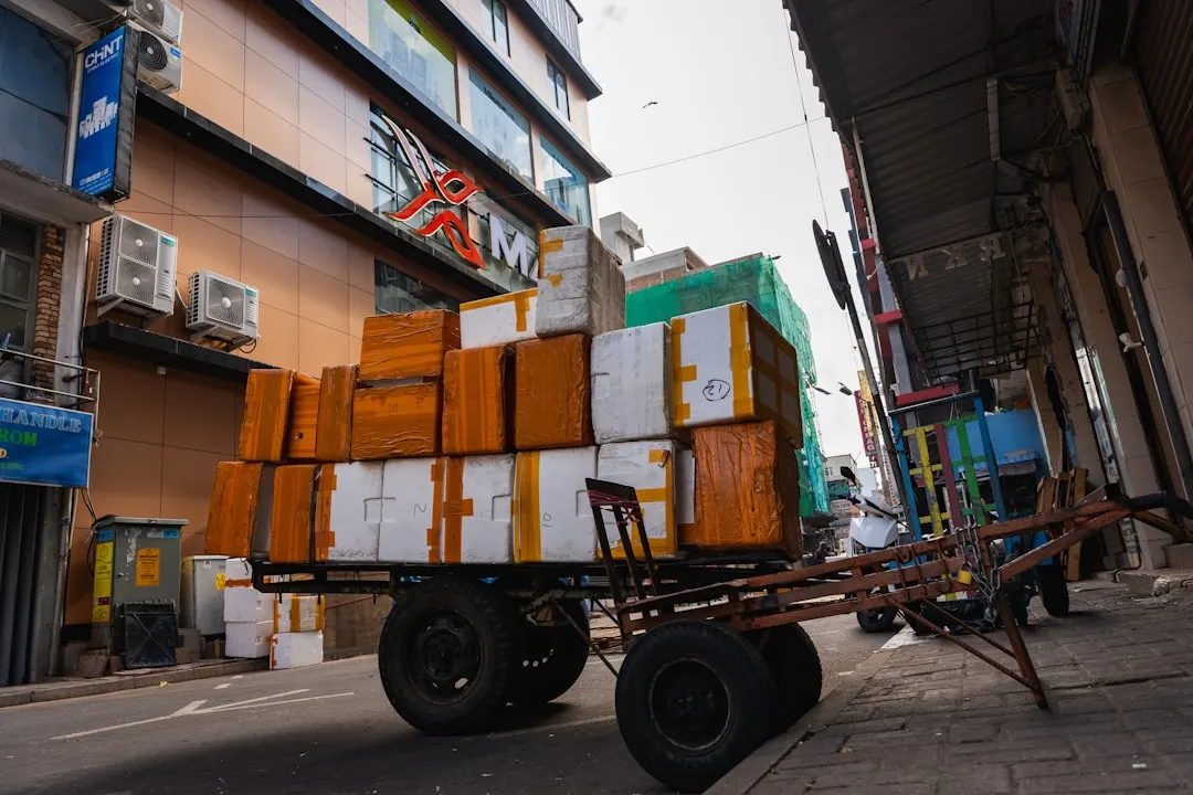 宁波龙飞欣鑫国际贸易有限公司产品中心：五金工具与家居用品的出口供应链整合方案正文配图 1